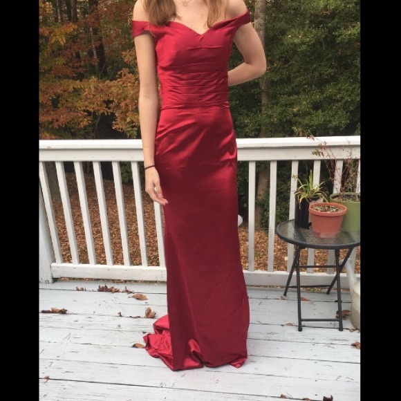 Red Off Shoulder Prom dress - Picture 3 of 3